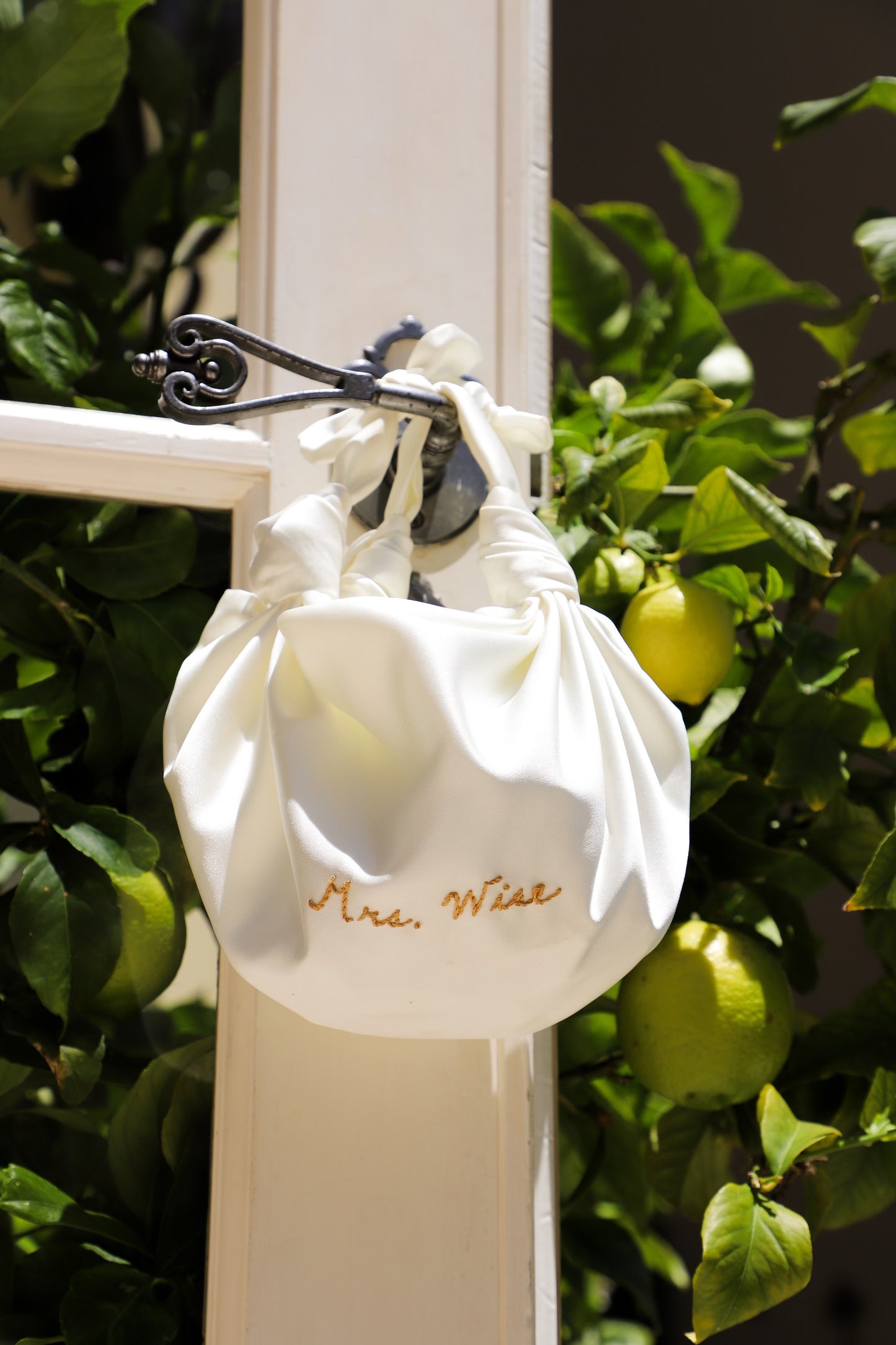 CUSTOM EMBROIDERED NLA KNOT BAG