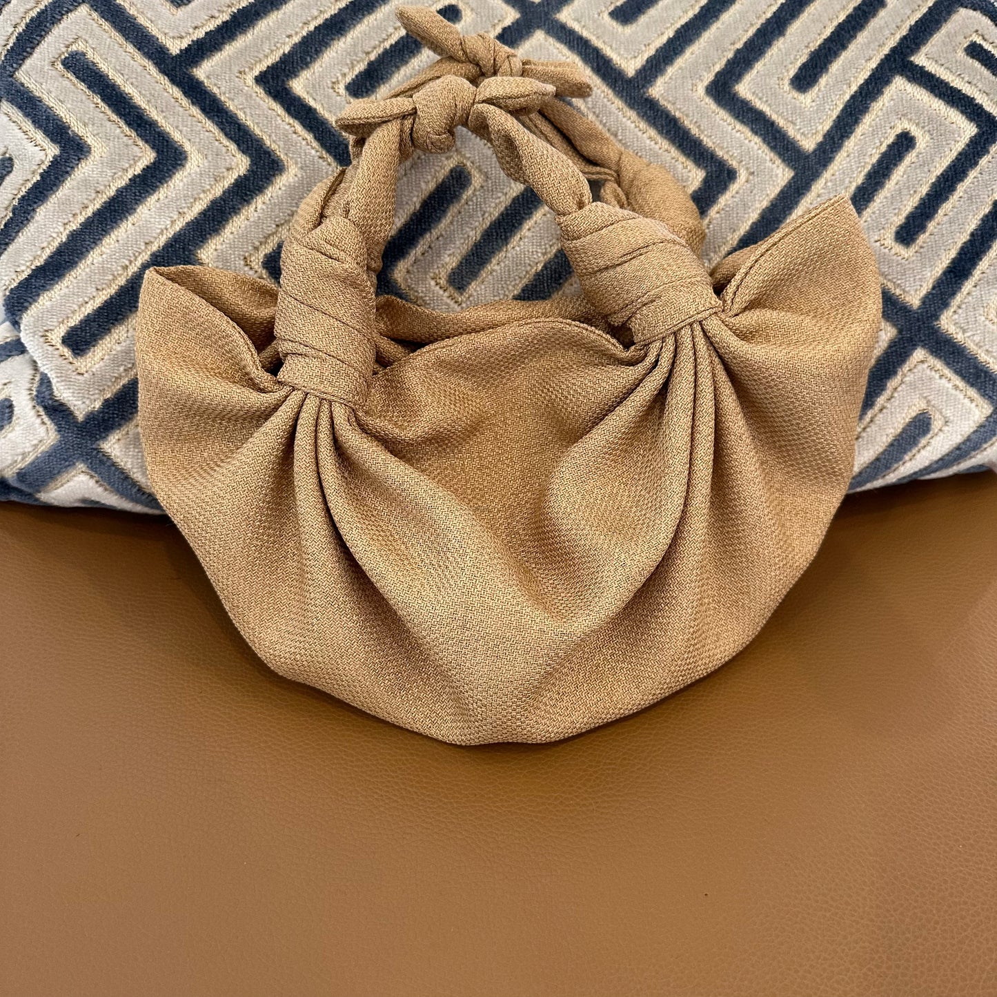 RAFFIA NLA KNOT BAG