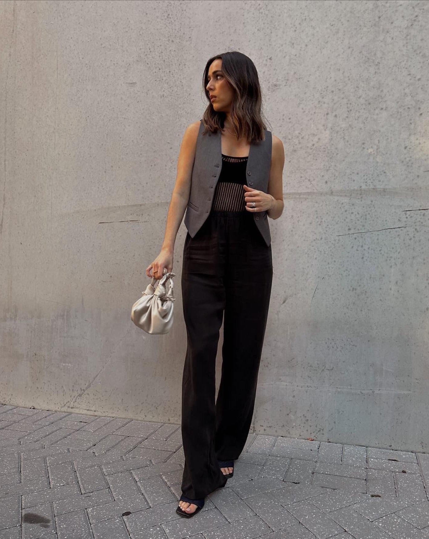 CHAMPAGNE NLA SILK KNOT BAG