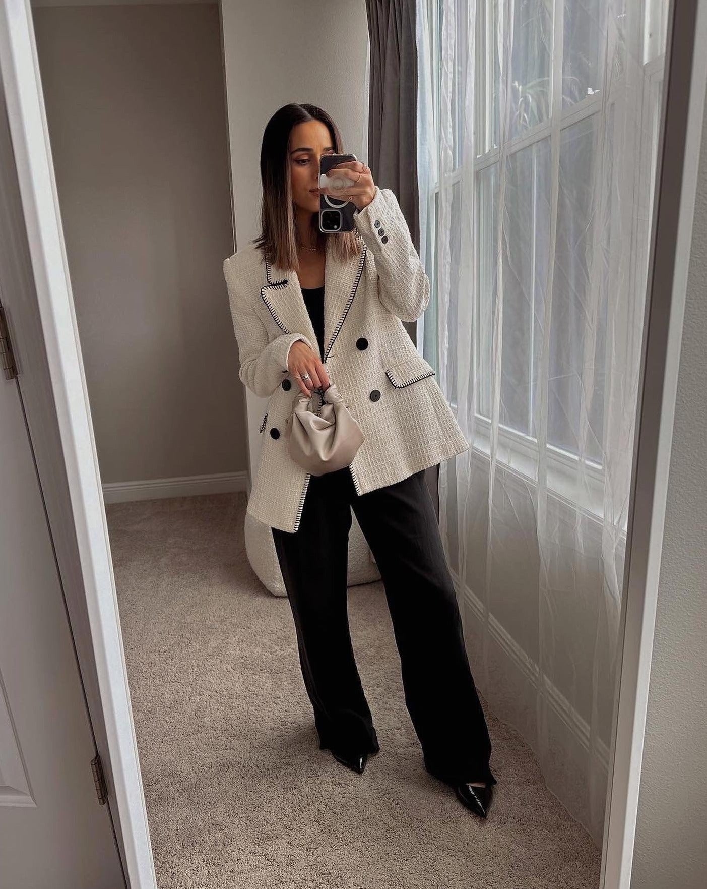 CHAMPAGNE NLA SILK KNOT BAG